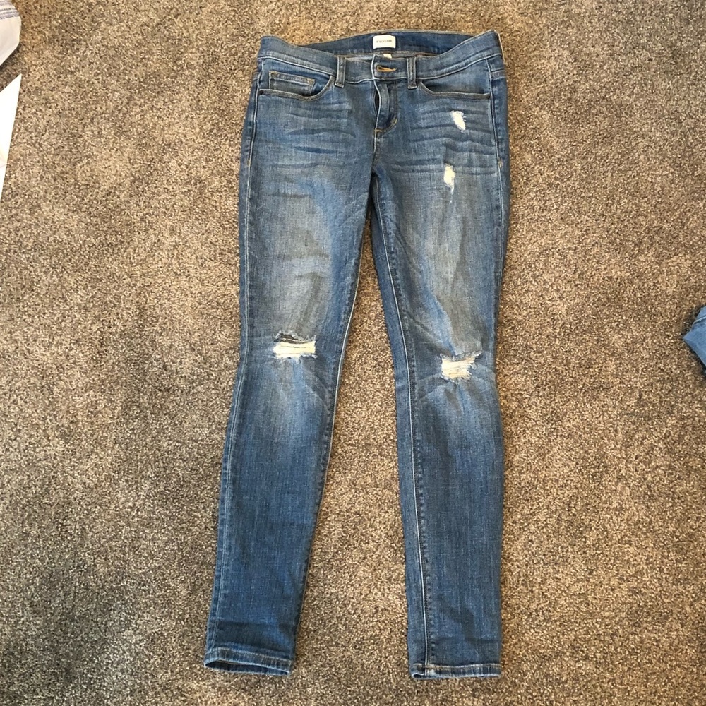 Sneak peek women’s jeans
